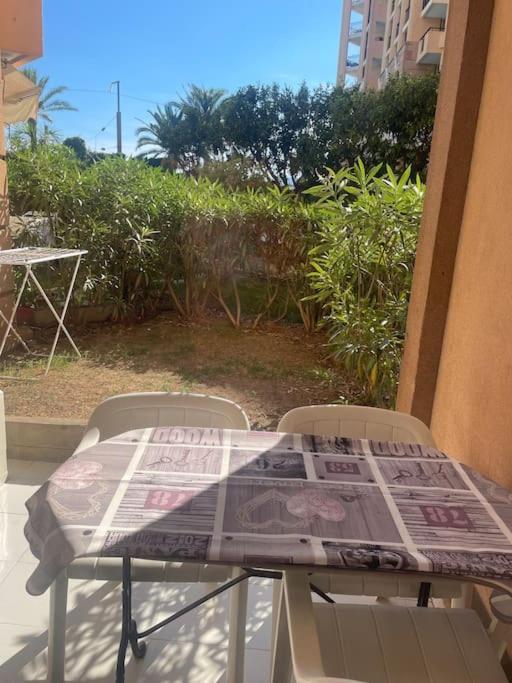 Appartement Rdc En Residence Avec Piscine Cannes Exterior foto